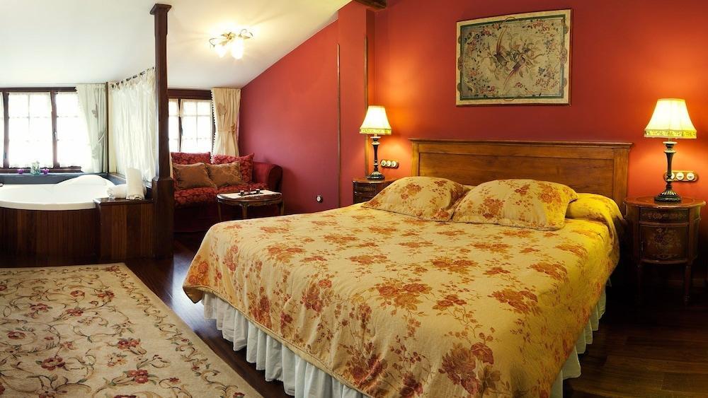 Hotel La Moncloa De San Lazaro à Cacabelos  Extérieur photo
