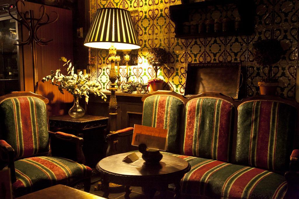 Hotel La Moncloa De San Lazaro à Cacabelos  Extérieur photo